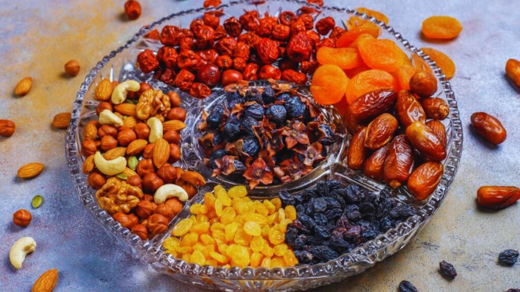 Weight Gain, Fruits, Dried Fruits, Banana, Avocado, Prunes, Coconut, Grape, Jackfruit