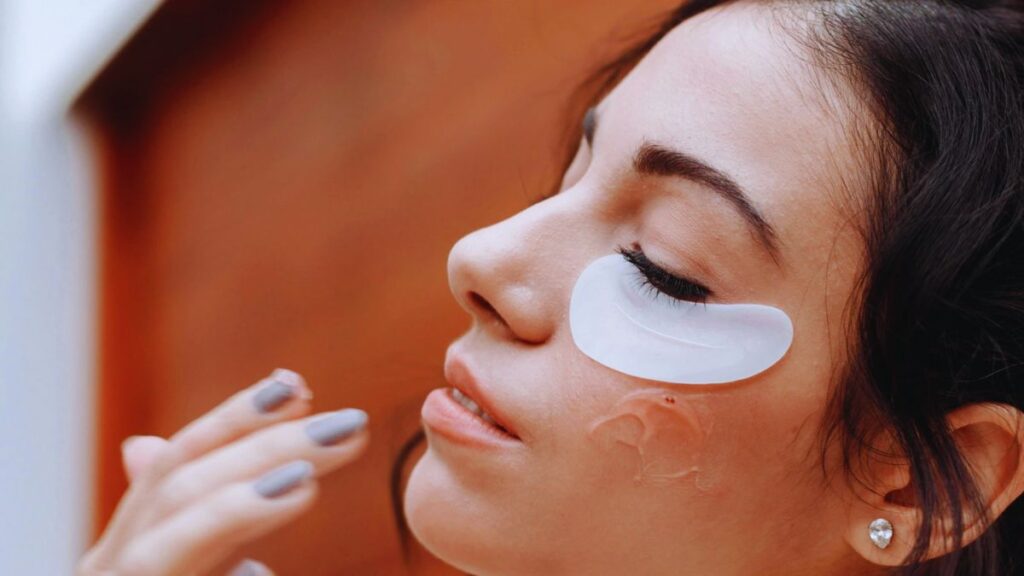 Collagen, Aloe Vera, Natural Oils, Sugar, Skincare, Water