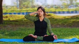 breathing techniques for heart health, improve HRV naturally, slow breathing benefits, Anulom Vilom steps, Bhramari pranayama benefits, box breathing method, how to lower blood pressure naturally, breathwork for stress relief, vagus nerve breathing exercises, yoga breathing for beginners.