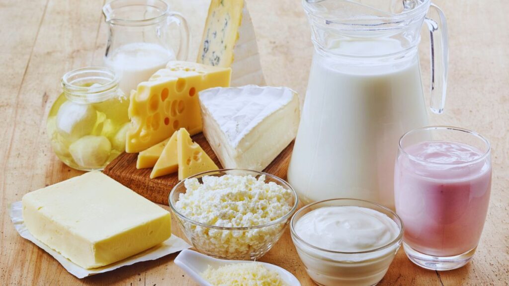 muscle recovery nutrition, post-workout foods, best foods for muscle recovery, protein for muscle repair, omega-3 fatty acids, dairy for muscle recovery, starchy vegetables for energy, post-workout protein, foods to reduce muscle soreness, post-exercise recovery meals