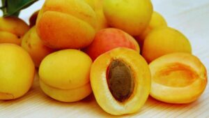 potassium benefits, potassium rich foods, importance of potassium, potassium for heart health, potassium and blood pressure, foods high in potassium, how to get more potassium, potassium for muscle function, electrolyte balance, potassium deficiency symptoms.