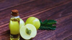 Hair Regrowth, Bhringraj, Neem, Curry Leaf, Ama, Coconut, Brahmi, Fenugreek, Ayurveda