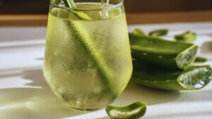 healthy morning drinks, gut health, morning drink alternatives, benefits of lemon water, jeera water for digestion, amla juice, aloe vera juice, psyllium husk, replace tea and coffee