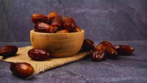 dates benefits in winter, dates health benefits, khajoor benefits, winter superfoods, dates for energy, dates for immunity, dates for digestion, benefits of eating dates, healthy winter foods, natural energy booster, dates nutrition, dates for skin and hair, dates for heart health, winter diet tips, why eat dates in winter, dates vitamins minerals, dates for bones, digestive health dates, winter wellness foods, superfoods for winter