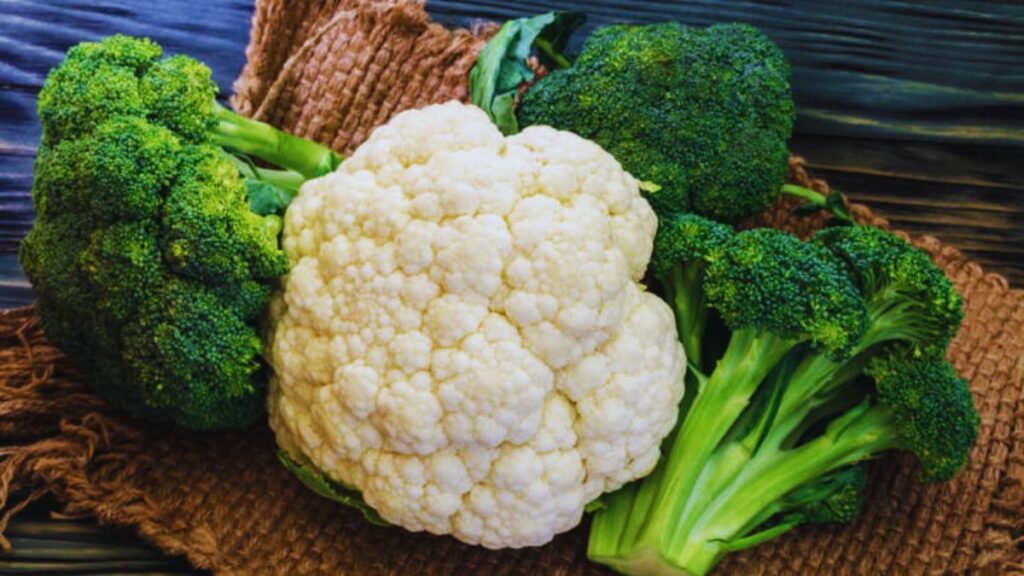 thyroid foods to avoid, thyroid diet tips, hypothyroidism trigger foods, Hashimoto’s diet restrictions, foods that affect thyroid hormones, thyroid medication absorption, goitrogenic foods list, soy and thyroid health, cruciferous vegetables thyroid, coffee and thyroid medication, peanuts thyroid goitrogens, thyroid-friendly diet plan