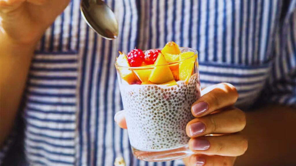 chia seeds breakfast ideas, how to eat chia seeds, chia seeds for weight loss, healthy breakfast recipes, chia pudding recipe, morning smoothies with chia, chia oatmeal, chia yogurt mix, chia seed water benefits, chia seeds for digestion, high fiber breakfast, superfood breakfast ideas, weight loss foods breakfast, chia seeds nutrition, easy breakfast hacks, how to use chia seeds daily, breakfast to stay full longer, omega-3 rich foods, healthy morning routine tips
