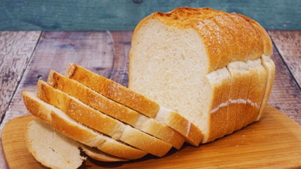 thyroid foods to avoid, thyroid diet tips, hypothyroidism trigger foods, Hashimoto’s diet restrictions, foods that affect thyroid hormones, thyroid medication absorption, goitrogenic foods list, soy and thyroid health, cruciferous vegetables thyroid, coffee and thyroid medication, peanuts thyroid goitrogens, thyroid-friendly diet plan