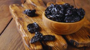 soaked munakka benefits, black raisins benefits, soaked black raisins, munakka health benefits, benefits of soaked munakka in morning, munakka for digestion, black raisins for acidity, soaked munakka for eyesight, munakka for heart health, munakka for high blood pressure, soaked munakka for immunity, munakka for cough, munakka for sore throat, munakka for headaches, black raisins for vertigo, munakka for bad breath, munakka oral health benefits, best time to eat munakka, how many munakka to eat daily, soaked munakka for energy, soaked munakka Ayurveda, soaked munakka nutrition, raisins health benefits, natural remedies black raisins, morning superfoods India, munakka home remedies.